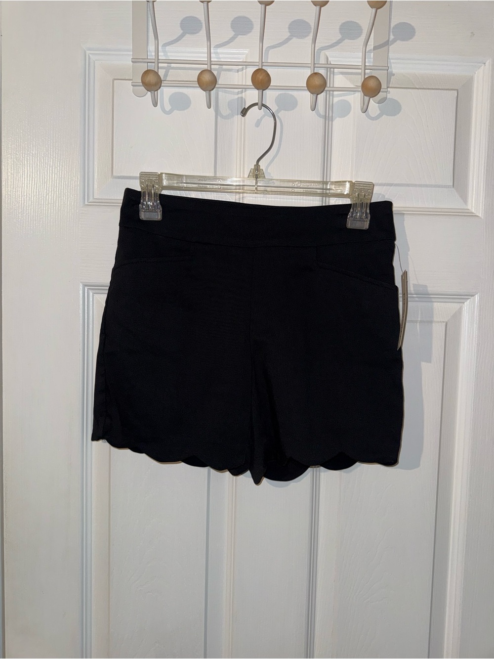 Women’s Petite Skort PS Black Scalloped Elastic Waist Pull On NWT Feminine